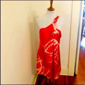 Bcbgmaxazria red silk floral one shoulder dress m
